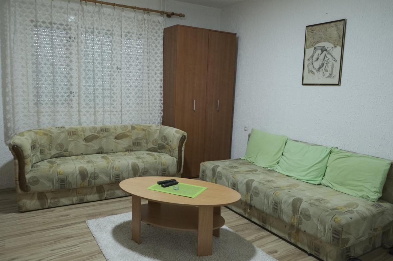Nikodijevic Apartment Vrsac Luaran gambar